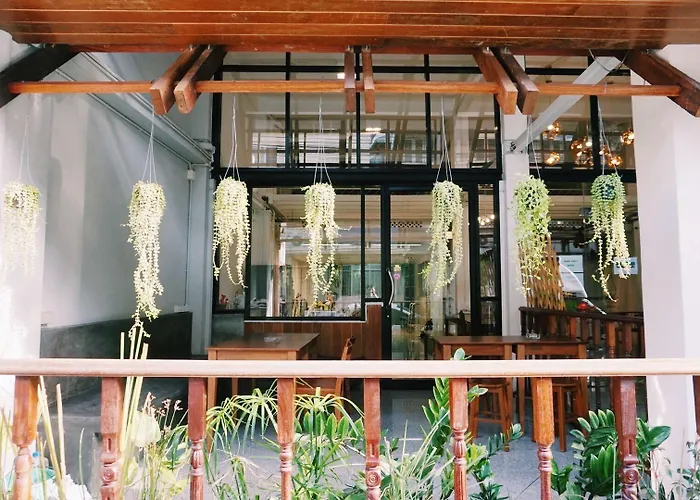 Boon Street Hostel *